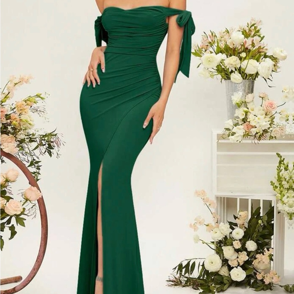 Off Shoulder Knot Side Wrap Hem EMERALD bridesmaid dress - SIZE XS